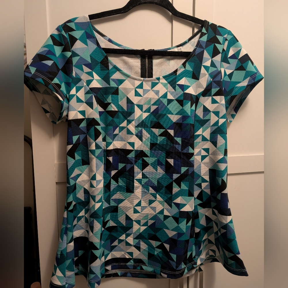 Ricki's Teal and Black Geometric Short Sleeve peplum Top